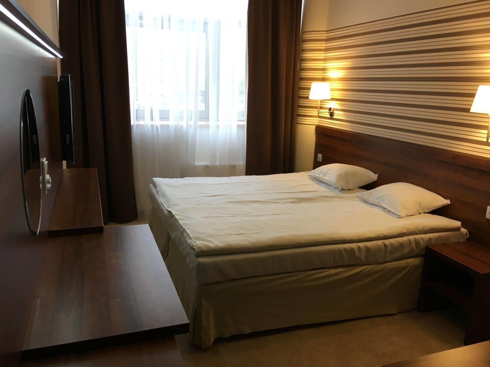 Hotel Aspel Cracovia Esterno foto