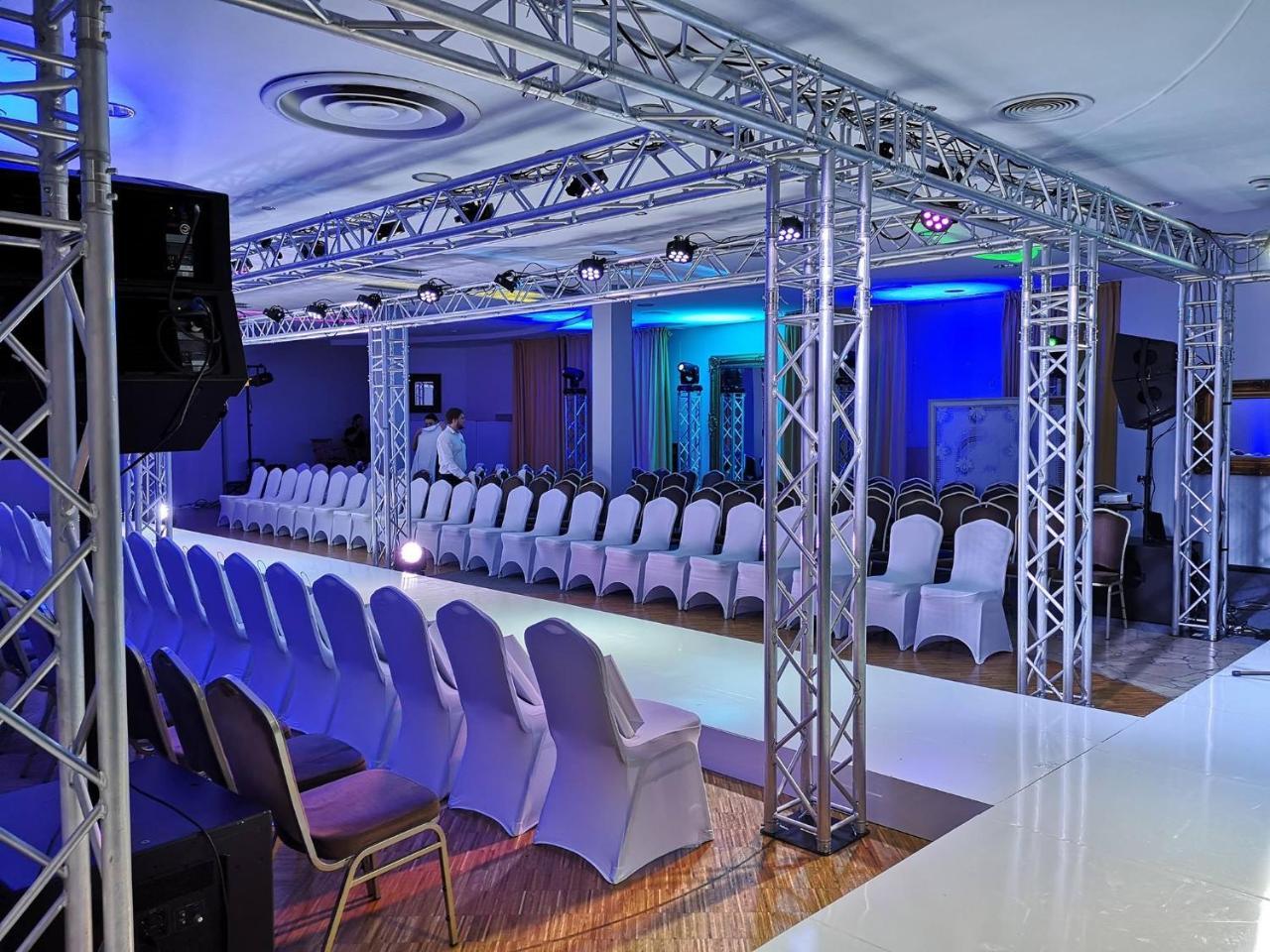 Hotel Aspel Cracovia Esterno foto
