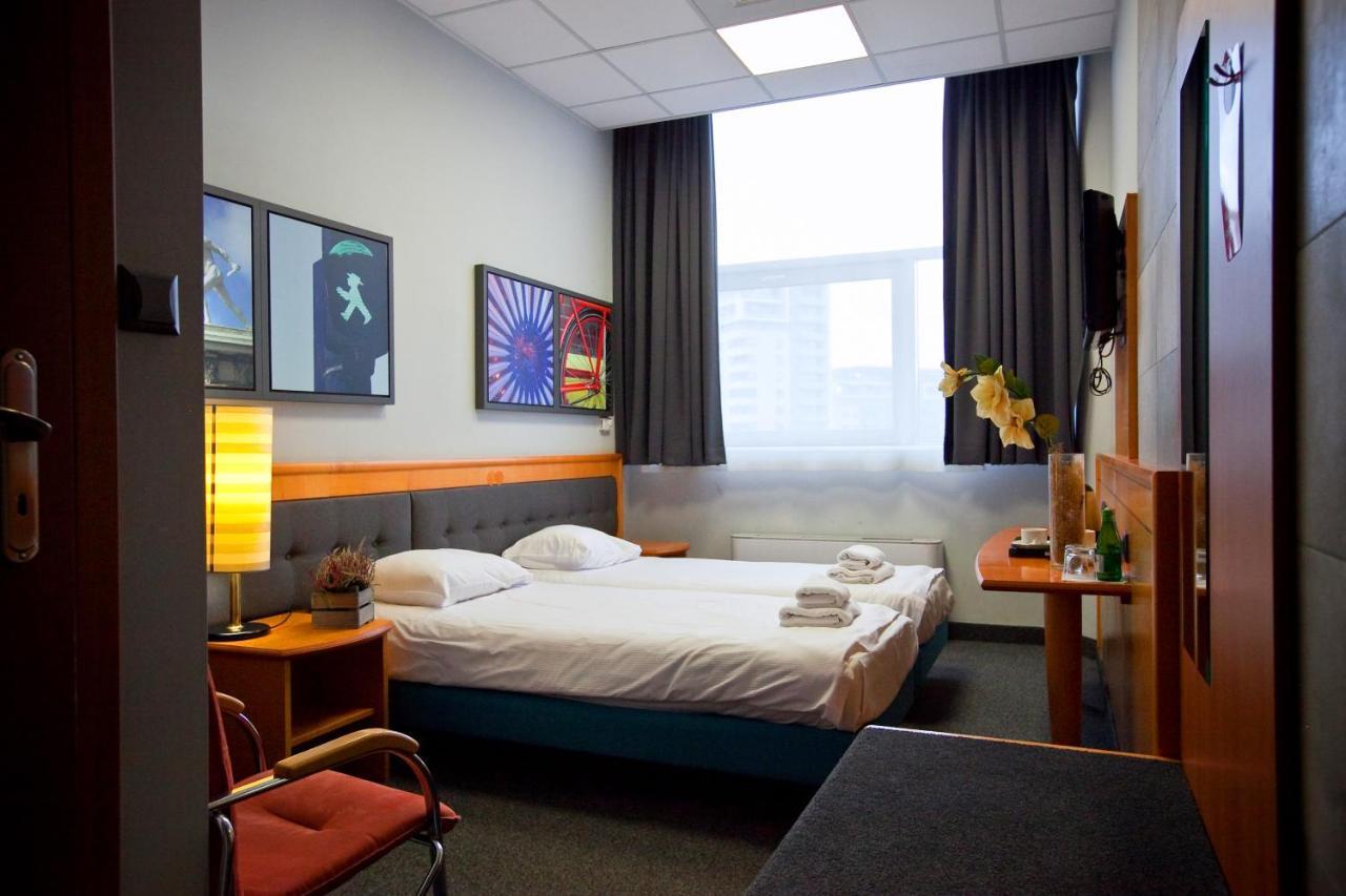 Hotel Aspel Cracovia Esterno foto