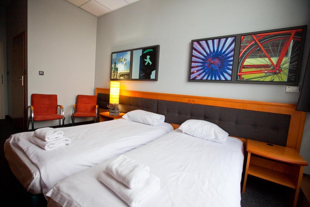 Hotel Aspel Cracovia Esterno foto