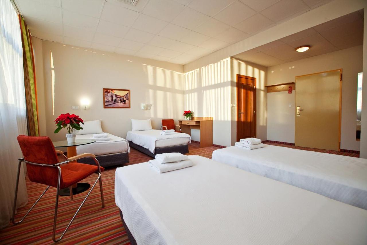 Hotel Aspel Cracovia Esterno foto