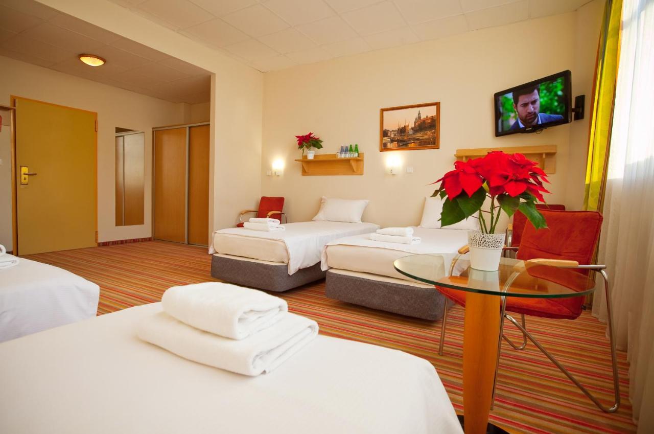 Hotel Aspel Cracovia Esterno foto