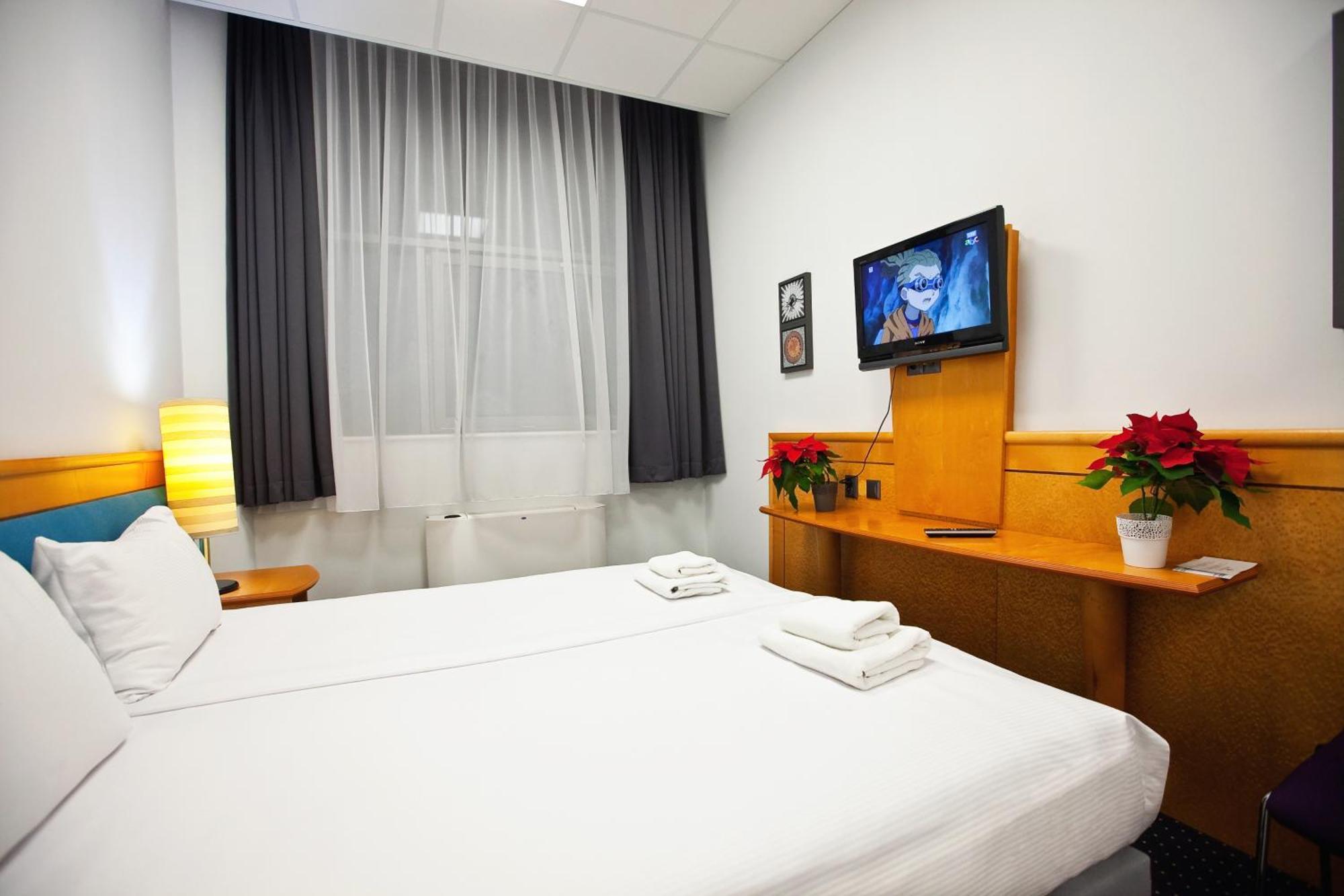 Hotel Aspel Cracovia Esterno foto