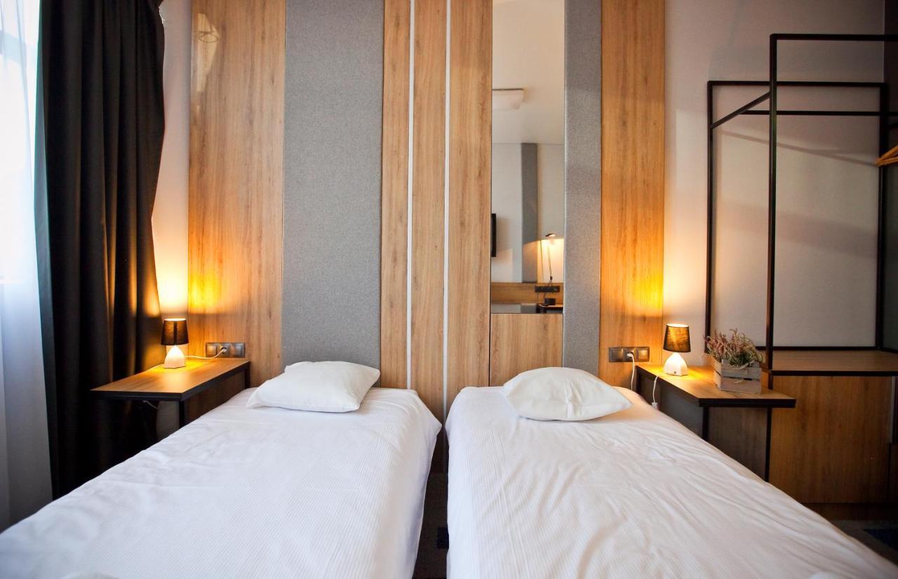 Hotel Aspel Cracovia Esterno foto